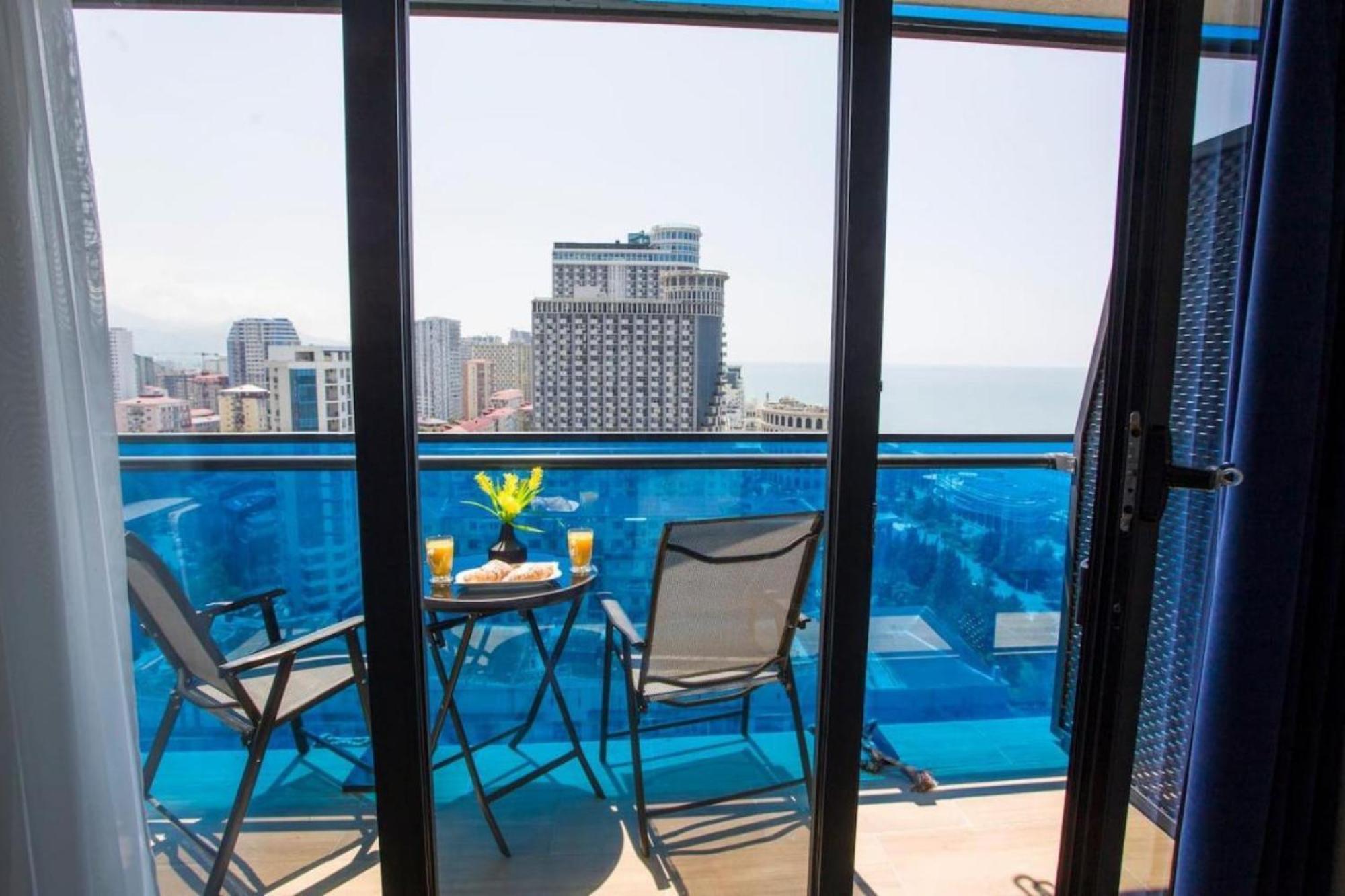 바투미 Orbi City Sea View 아파트 호텔 외부 사진